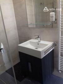 Areté real-Prenájom slnečného 2 izbového bytu v r.domom,samostatný vstup,kompletná rekonštrukcia