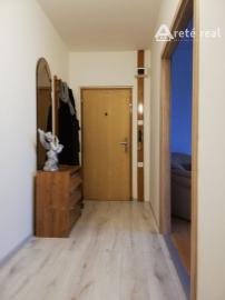 Areté real- Výmena slnečného 2 i.bytu v centre Senca s loggiou, výťah.