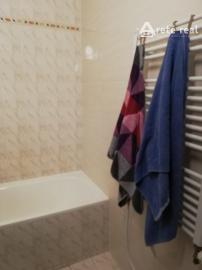 Areté real- Výmena slnečného 2 i.bytu v centre Senca s loggiou, výťah.