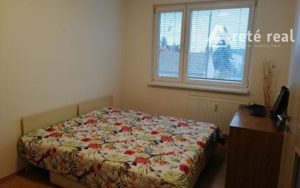 Areté real- Výmena slnečného 2 i.bytu v centre Senca s loggiou, výťah.