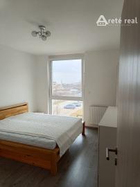 ARETÉ REAL-PRENÁJOM 4 IZ.BYTU V NOVOSTAVBE, VLASTNÉ PARKOVACIE MIESTO,PIVNICA,LOGGIA