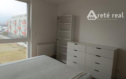 ARETÉ REAL-PRENÁJOM 4 IZ.BYTU V NOVOSTAVBE, VLASTNÉ PARKOVACIE MIESTO,PIVNICA,LOGGIA