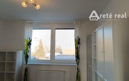 ARETÉ REAL-PRENÁJOM 4 IZ.BYTU V NOVOSTAVBE, VLASTNÉ PARKOVACIE MIESTO,PIVNICA,LOGGIA