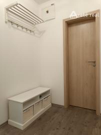 ARETÉ REAL-PRENÁJOM 4 IZ.BYTU V NOVOSTAVBE, VLASTNÉ PARKOVACIE MIESTO,PIVNICA,LOGGIA