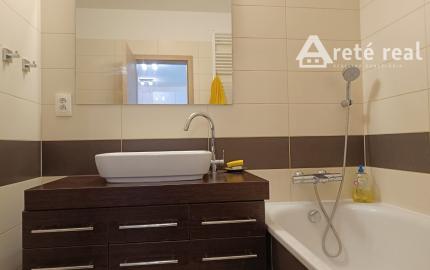 ARETÉ REAL-PRENÁJOM 4 IZ.BYTU V NOVOSTAVBE, VLASTNÉ PARKOVACIE MIESTO,PIVNICA,LOGGIA