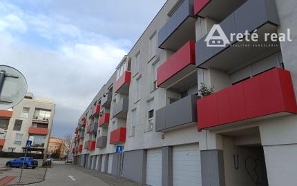 ARETÉ REAL-PRENÁJOM 4 IZ.BYTU V NOVOSTAVBE, VLASTNÉ PARKOVACIE MIESTO,PIVNICA,LOGGIA