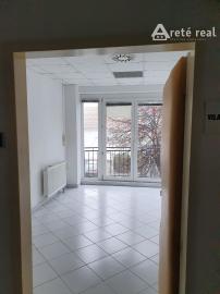 Areté real-Kancelárske priestory v srdci Senca na pešej zóne