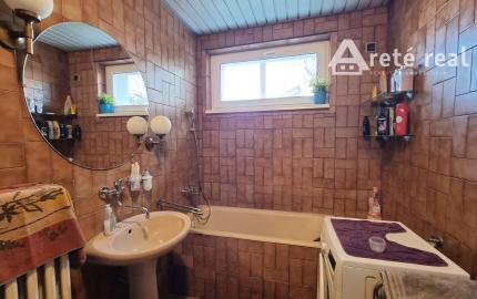 Areté real -  Prenájom veľmi pekného, priestranného 3- izbového bytu s parkovacím miestom v blízkosti centra Pezinka