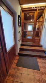 Areté real -  Prenájom veľmi pekného, priestranného 3- izbového bytu s parkovacím miestom v blízkosti centra Pezinka