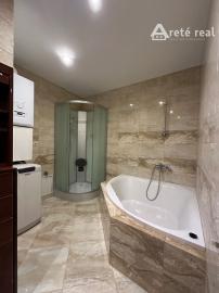 ARETÉ REAL – PRENÁJOM PRIESTRANNEJ 105 m2 NOVOSTAVBY 3-IZBOVÉHO BYTU S PARKOVACÍM STÁTÍM, MODRA, ŠTÚROVA