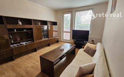 REZERVOVANÉ-PREDAJ SLNEČNÉHO 2 IZB.BYTU S BALKÓNOM, MUROVANOU PIVNICOU,MIESTO PLNÉ ZELENE V PEZINKU,SÍDLISKO JUH