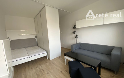 ARETÉ REAL - ZARIADENÝ 1-IZBOVÝ BYT SO SPACÍM KÚTOM V PRIAMOM CENTRE MESTA,  PEZINOK, ZÁHRADNÁ