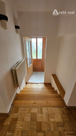 ARETÉ REAL- Predaj 4 izbového rodinného domu vo Svätom Jure, parkovacie miesto, záhrada, kúpou voľný