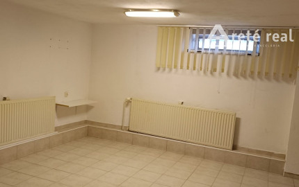 ARETÉ REAL- Predaj 4 izbového rodinného domu vo Svätom Jure, parkovacie miesto, záhrada, kúpou voľný