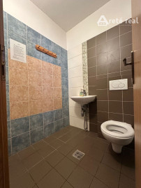 ARETÉ REAL – PREDAJ KOMERČNEJ BUDOVY V CENTRE MESTA, PEZINOK, HRNČIARSKA