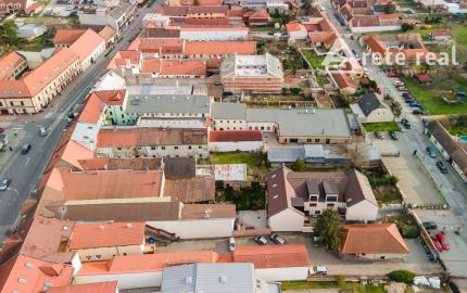 ARETÉ REAL – PREDAJ "HOTELA VINÁRSKY DOM“ S KOMPLETNÝM ZARIADENÍM PEZINOK CENTRUM