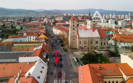 ARETÉ REAL – PREDAJ "HOTELA VINÁRSKY DOM“ S KOMPLETNÝM ZARIADENÍM PEZINOK CENTRUM