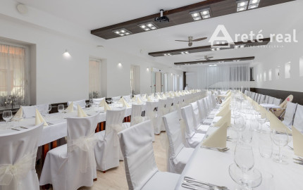 ARETÉ REAL – PREDAJ "HOTELA VINÁRSKY DOM“ S KOMPLETNÝM ZARIADENÍM PEZINOK CENTRUM