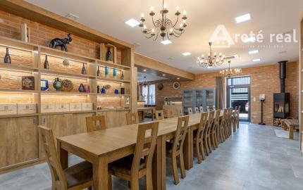 ARETÉ REAL – PREDAJ "HOTELA VINÁRSKY DOM“ S KOMPLETNÝM ZARIADENÍM PEZINOK CENTRUM