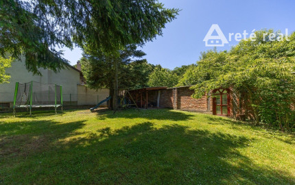 ARETÉ REAL – PREDAJ 4 -IZBOVÉHO RODINNÉHO DOMU S MNOHÝM PRÍSLUŠENSTVOM, BUDMERICE, PODHÁJSKA