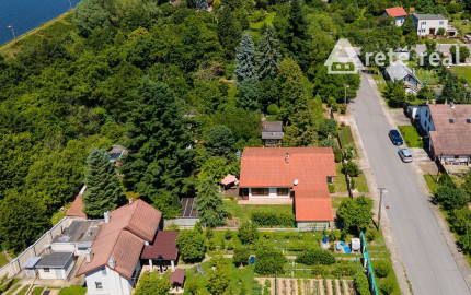 ARETÉ REAL – PREDAJ 4 -IZBOVÉHO RODINNÉHO DOMU S MNOHÝM PRÍSLUŠENSTVOM, BUDMERICE, PODHÁJSKA