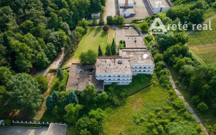 ARETÉ REAL - INVESTIČNÁ PRÍLEŽITOSŤ "PREDAJ BUDOVY S MNOHÝMI MOŽNOSŤAMI VYUŽITIA, LIMBACH, POTOČNÁ"