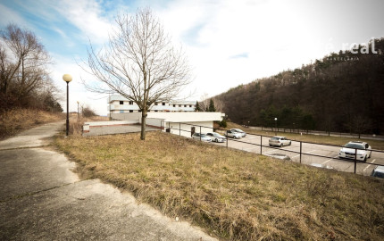 ARETÉ REAL - INVESTIČNÁ PRÍLEŽITOSŤ "PREDAJ BUDOVY S MNOHÝMI MOŽNOSŤAMI VYUŽITIA, LIMBACH, POTOČNÁ"