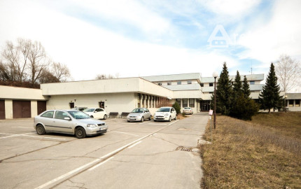 ARETÉ REAL - INVESTIČNÁ PRÍLEŽITOSŤ "PREDAJ BUDOVY S MNOHÝMI MOŽNOSŤAMI VYUŽITIA, LIMBACH, POTOČNÁ"