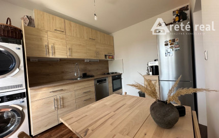 ARETÉ REAL – PRIESTRANNÝ KLIMATIZOVANÝ 3-IZBOVÝ BYT S LODŽIOU, PEZINOK, LACA NOVOMESKÉHO