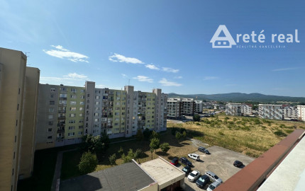 ARETÉ REAL – PRIESTRANNÝ KLIMATIZOVANÝ 3-IZBOVÝ BYT S LODŽIOU, PEZINOK, LACA NOVOMESKÉHO