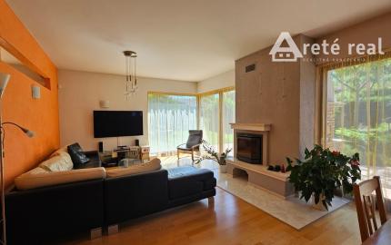 Areté real - Predaj veľmi pekného, výborne dispozične riešeného 5-izbového rodinného domu s garážou vo vyhľadávanej lokalite, obec Limbach, ul. Pri Kockách