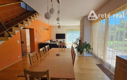 Areté real - Predaj veľmi pekného, výborne dispozične riešeného 5-izbového rodinného domu s garážou vo vyhľadávanej lokalite, obec Limbach, ul. Pri Kockách