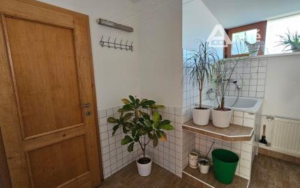 Areté real - Predaj veľmi pekného, výborne dispozične riešeného 5-izbového rodinného domu s garážou vo vyhľadávanej lokalite, obec Limbach, ul. Pri Kockách