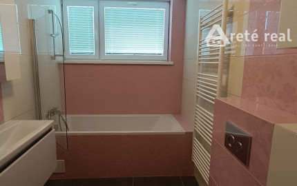 ARETÉ REAL - PREDAJ TEHLOVÉHO, SLNEČNÉHO 2-IZ.BYTU S VEĽKORYSOU VÝMEROU,CENTRUM MESTA PEZINOK