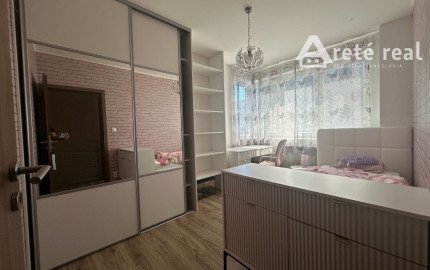 ARETÉ REAL – PRENÁJOM ZARIADENÉHO BYTU SO ZARIADENOU ZÁHRADOU A BAZÉNOM, PARKOVANÍM, PEZINOK, ŠTEBERLOVA