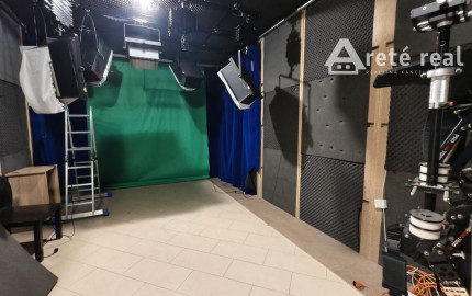 Areté real - Prenájom dvojpodlažného rodinného domu s profesionálnym nahrávacím štúdiom, ul. Hrachová, Bratislava