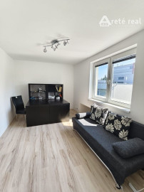 Areté real - Prenájom dvojpodlažného rodinného domu s profesionálnym nahrávacím štúdiom, ul. Hrachová, Bratislava