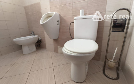 Areté real - Prenájom dvojpodlažného rodinného domu s profesionálnym nahrávacím štúdiom, ul. Hrachová, Bratislava