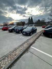 ARETÉ REAL - PREDAJ 3-IZBOVÉHO BYTU S TERASOU. ZÁHRADKOU A PARKOVACÍM STÁTÍM V NOVOSTAVBE SEVERKA, PEZINOK, SUVOROVOVA