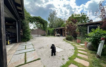 ARETÉ REAL – PREDAJ POLYFUNKČNEJ BUDOVY SO SKLADOVOU HALOU V CENTRE PEZINKA, JESENSKÉHO