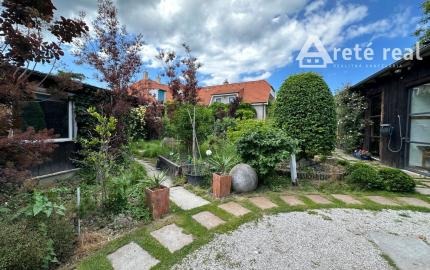 ARETÉ REAL – PREDAJ POLYFUNKČNEJ BUDOVY SO SKLADOVOU HALOU V CENTRE PEZINKA, JESENSKÉHO