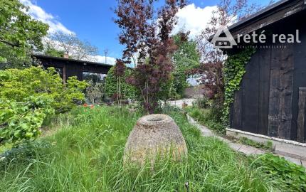 ARETÉ REAL – PREDAJ POLYFUNKČNEJ BUDOVY SO SKLADOVOU HALOU V CENTRE PEZINKA, JESENSKÉHO