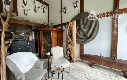 ARETÉ REAL – PREDAJ POLYFUNKČNEJ BUDOVY SO SKLADOVOU HALOU V CENTRE PEZINKA, JESENSKÉHO