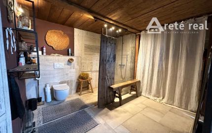 ARETÉ REAL – PREDAJ POLYFUNKČNEJ BUDOVY SO SKLADOVOU HALOU V CENTRE PEZINKA, JESENSKÉHO