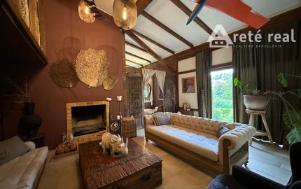 ARETÉ REAL – PREDAJ POLYFUNKČNEJ BUDOVY SO SKLADOVOU HALOU V CENTRE PEZINKA, JESENSKÉHO