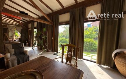 ARETÉ REAL – PREDAJ POLYFUNKČNEJ BUDOVY SO SKLADOVOU HALOU V CENTRE PEZINKA, JESENSKÉHO