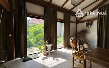 ARETÉ REAL – PREDAJ POLYFUNKČNEJ BUDOVY SO SKLADOVOU HALOU V CENTRE PEZINKA, JESENSKÉHO