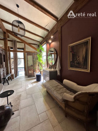 ARETÉ REAL – PREDAJ POLYFUNKČNEJ BUDOVY SO SKLADOVOU HALOU V CENTRE PEZINKA, JESENSKÉHO