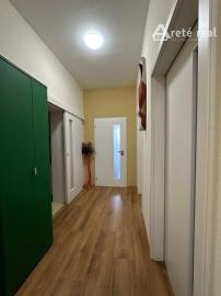 ARETÉ REAL – PREDAJ POLYFUNKČNEJ BUDOVY SO SKLADOVOU HALOU V CENTRE PEZINKA, JESENSKÉHO