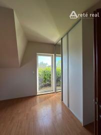 ARETÉ REAL – PREDAJ POLYFUNKČNEJ BUDOVY SO SKLADOVOU HALOU V CENTRE PEZINKA, JESENSKÉHO